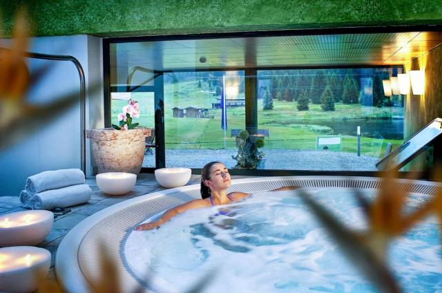 Jacuzzi
