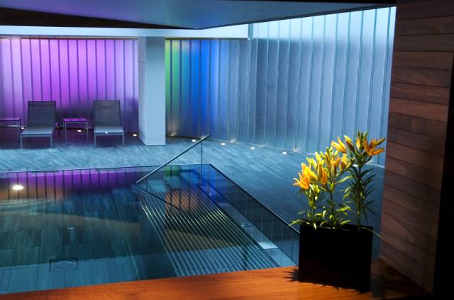 Piscina interior