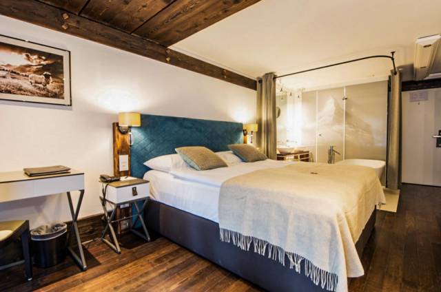 Quarto quádruplo deluxe