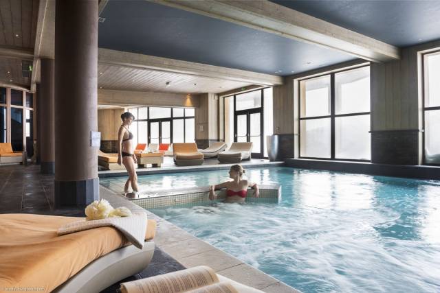 Piscina interior	