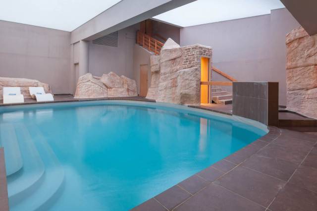 Piscina interior