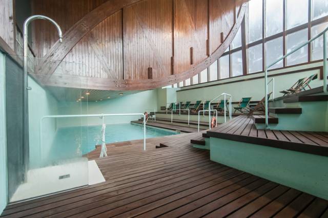 Piscina interior