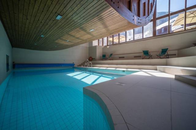 Piscina interior