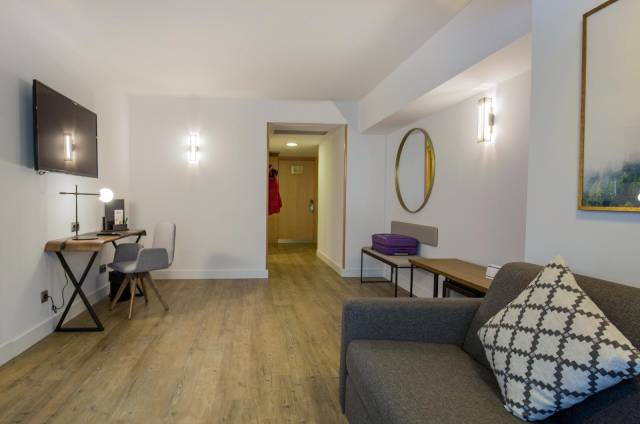 Junior Suite