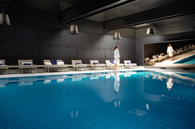 Piscina interior