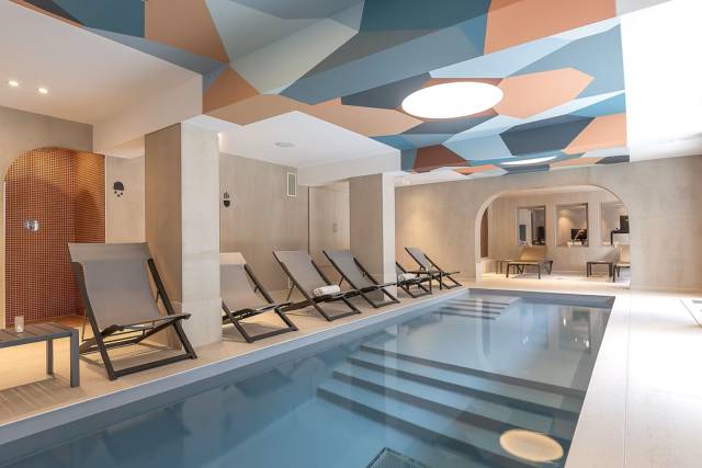 Piscina interior