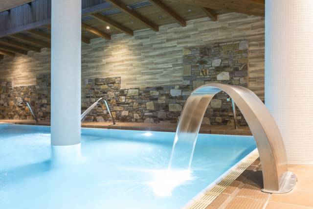 Piscina interior