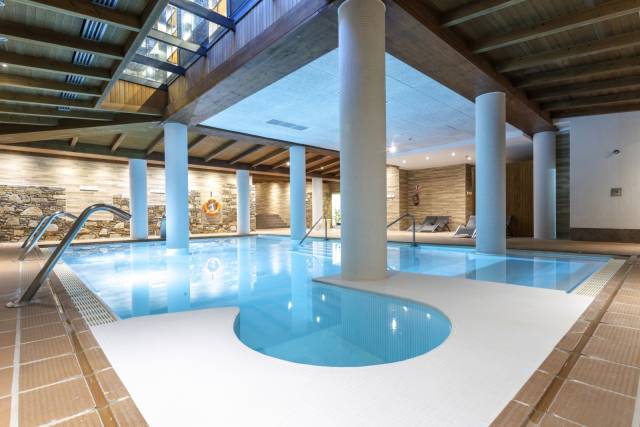 Piscina interior