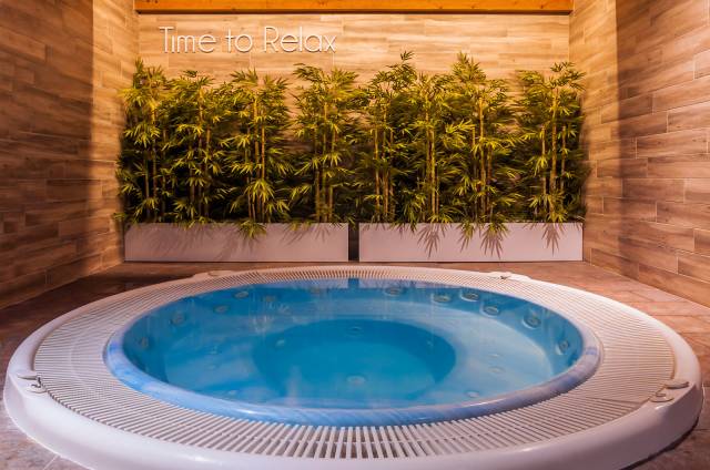 Jacuzzi