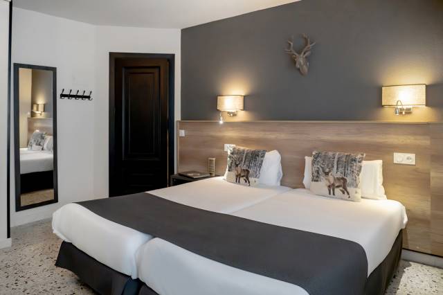 Quarto Duplo