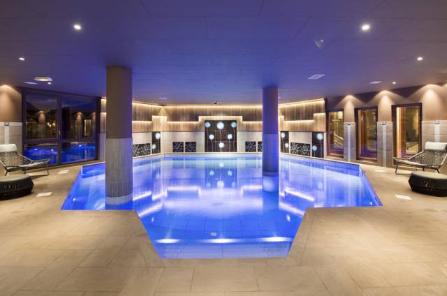 Piscina interior