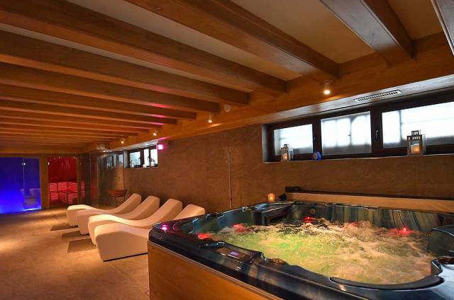 Jacuzzi