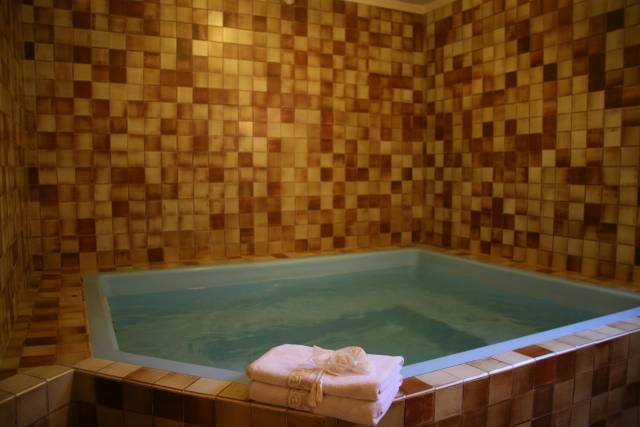 Jacuzzi