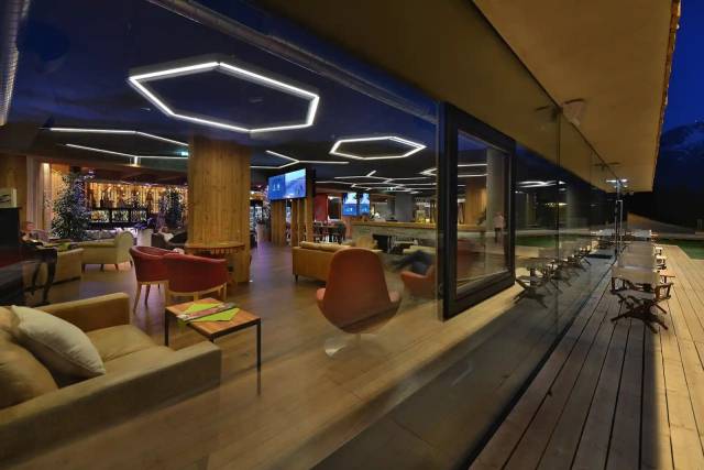 Lobby Bar