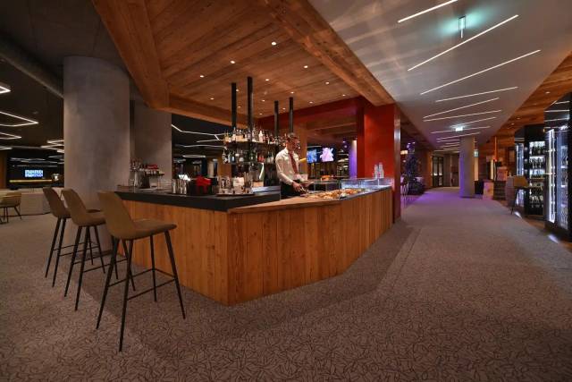 Lobby Bar