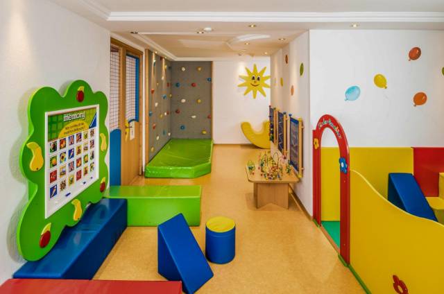 Kids Club