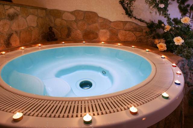 Jacuzzi