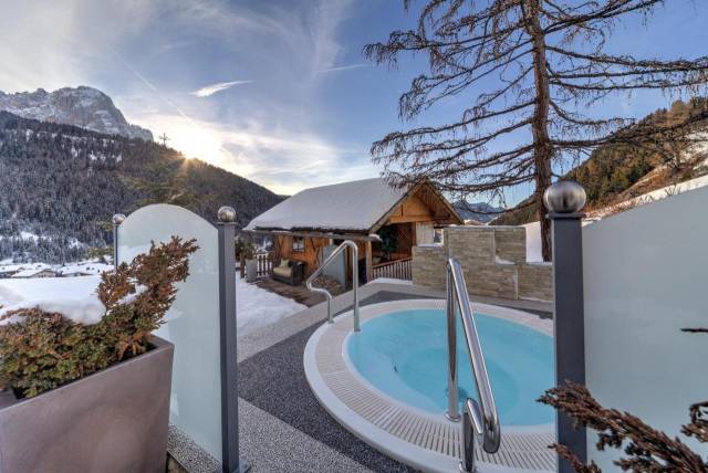 Jacuzzi