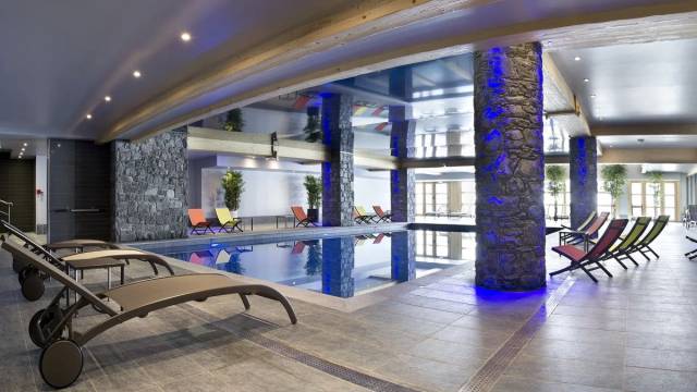 Piscina interior
