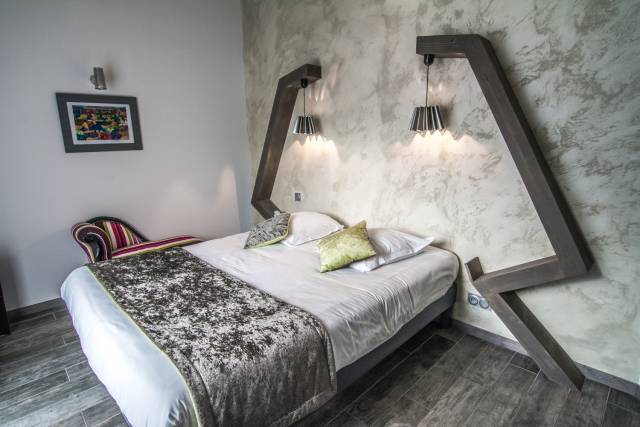 Suite Familiar Privilege
