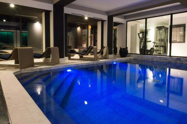Piscina interior