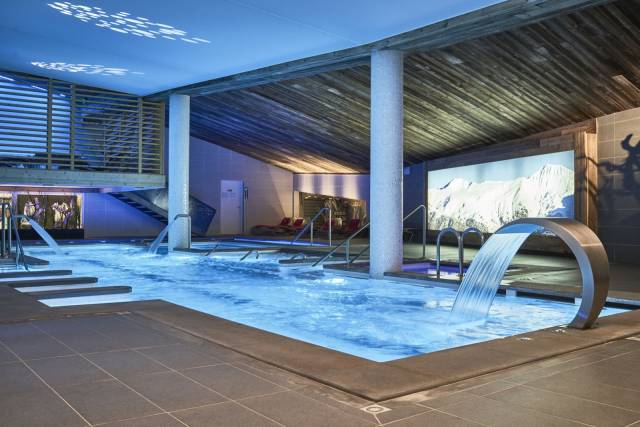 Piscina interior