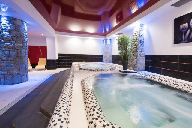 Jacuzzi