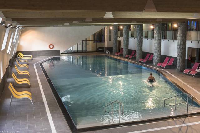 Piscina interior