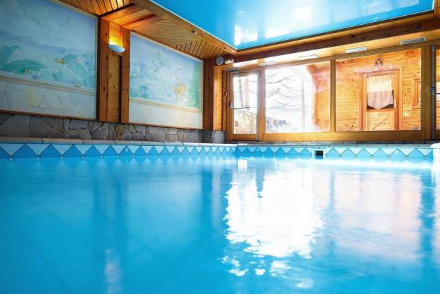 Piscina interior