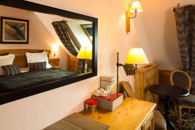 Quarto duplo	
