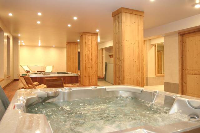 Jacuzzi