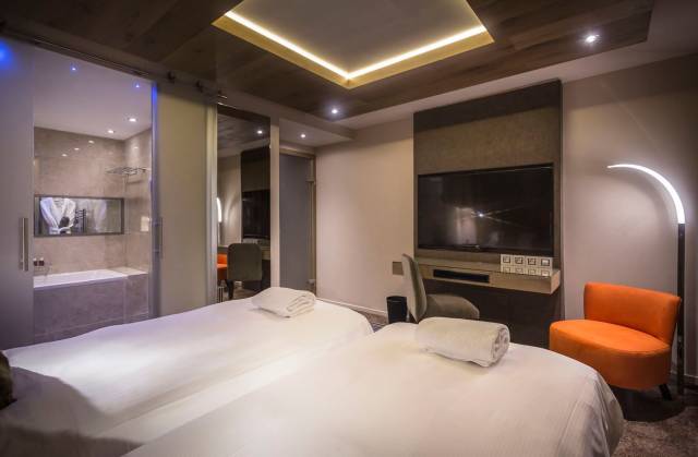 Quarto duplo	