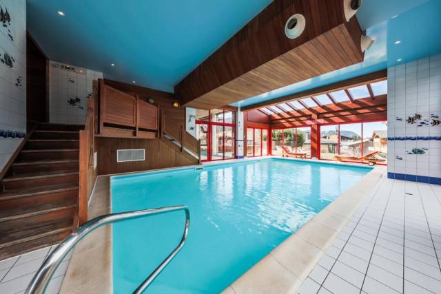 Piscina interior