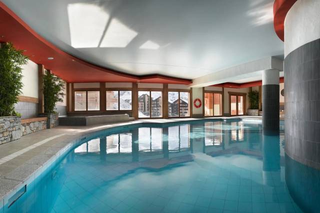 Piscina interior