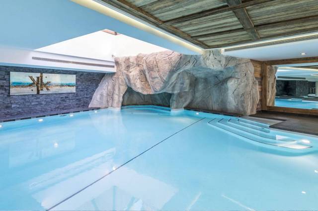 Piscina interior
