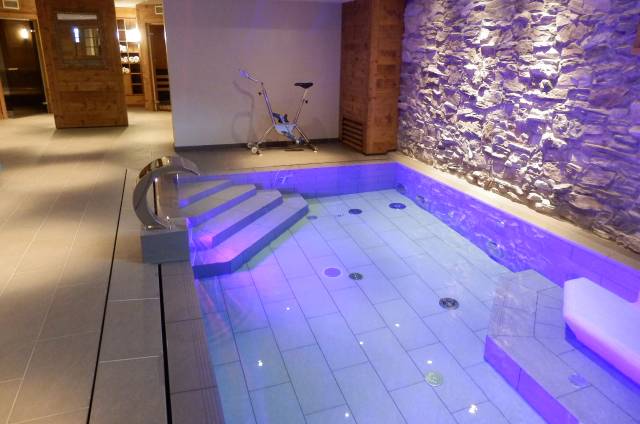 Piscina interior