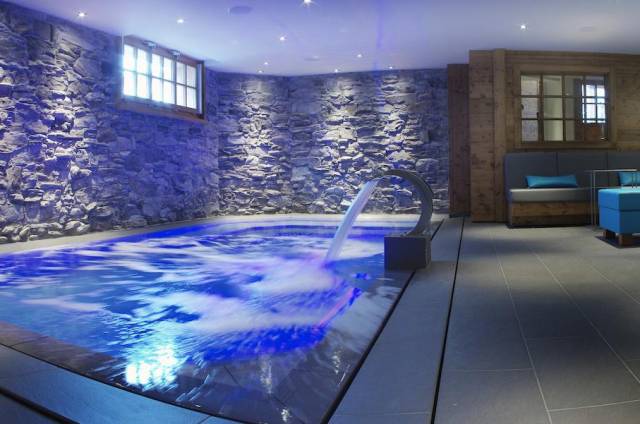 Piscina interior