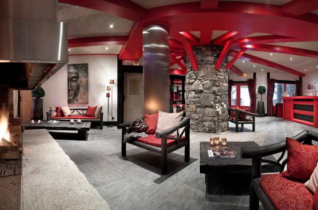 Sala de estar com lareira