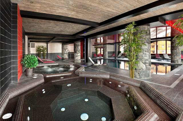 Piscina interior