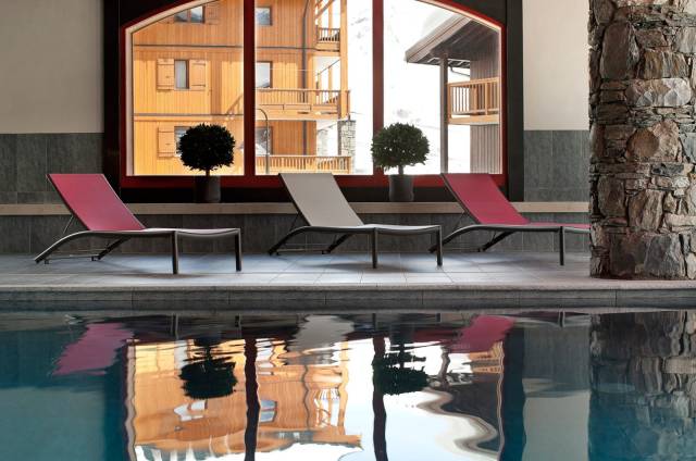 Piscina interior	