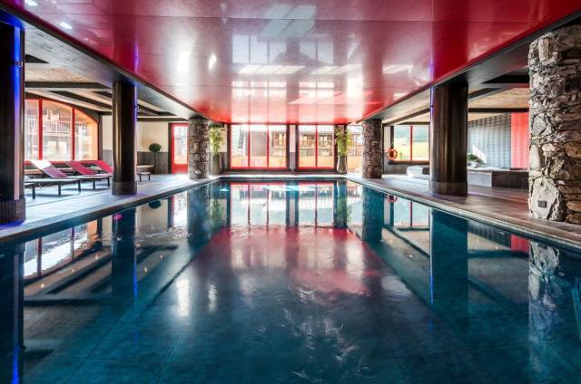 Piscina interior