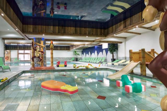 Piscina interior