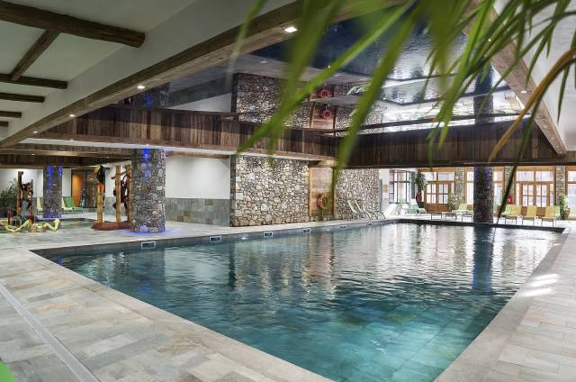Piscina Interior