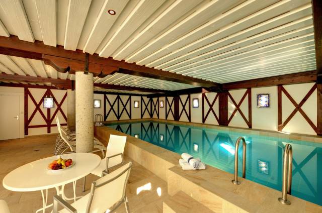 Piscina interior