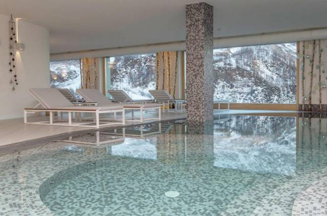 Piscina interior