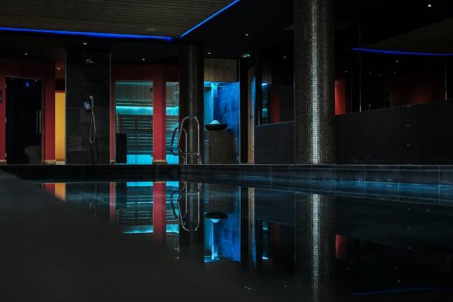 Piscina interior
