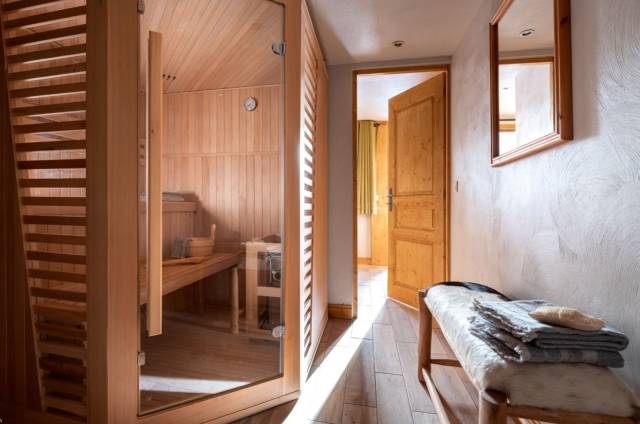 Apartamento T4 com sauna