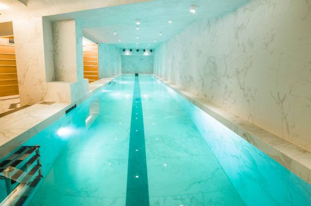 Piscina interior