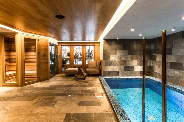 Piscina interior