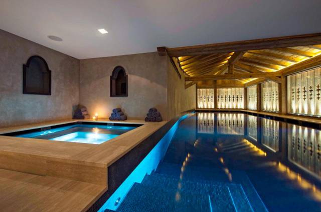 Piscina interior